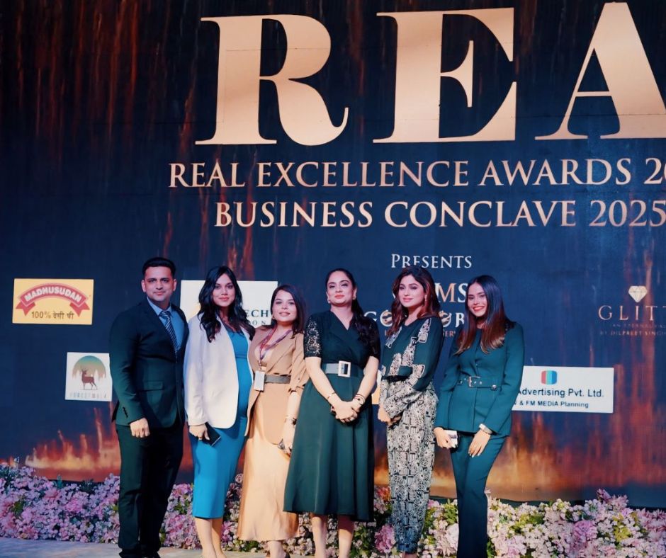 Best Air Hostess Training Institute in Kolkata – Skytech Aviation