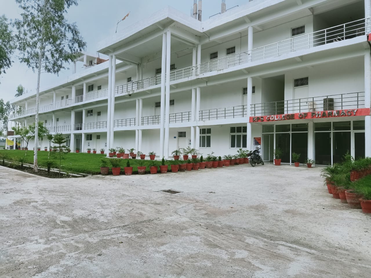 Best D.Pharma College in Lucknow