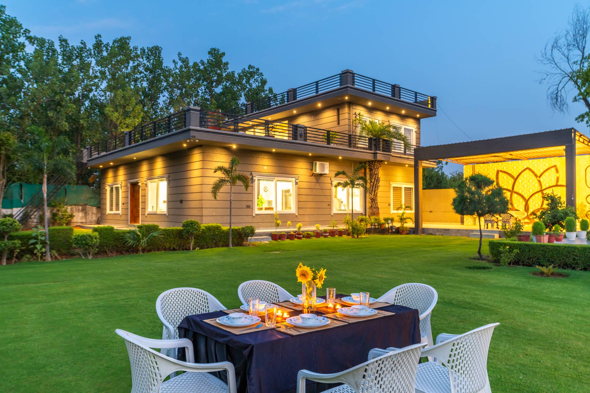 Luuxury Wedding Venues in Noida | Partyvillas