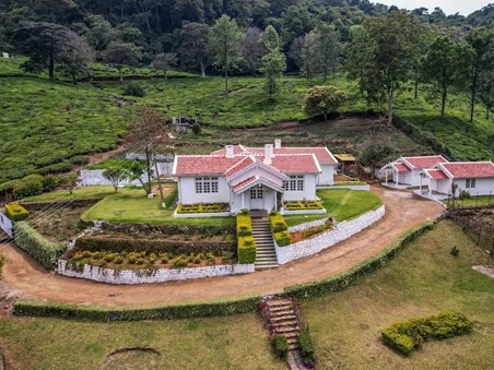 PEMBROKE VILLA - LUXURY HOMESTAY RESORT NEAR COONOOR, OOTY