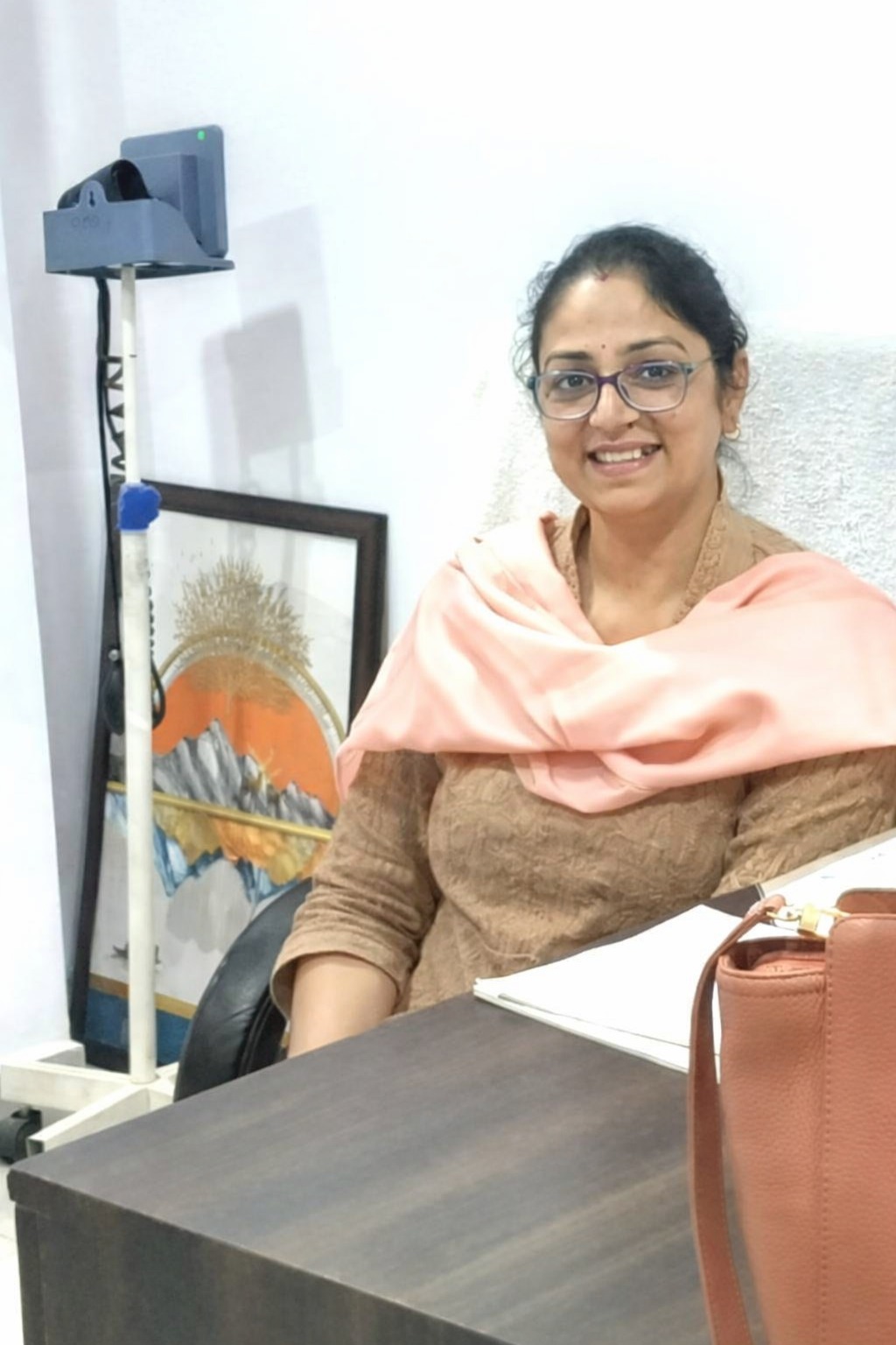 DR. KRITI PANDEY (GYNECOLOGIST)