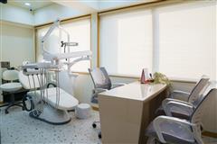 DR. MANE'S DENTAL CLINIC & IMPLANT CENTRE